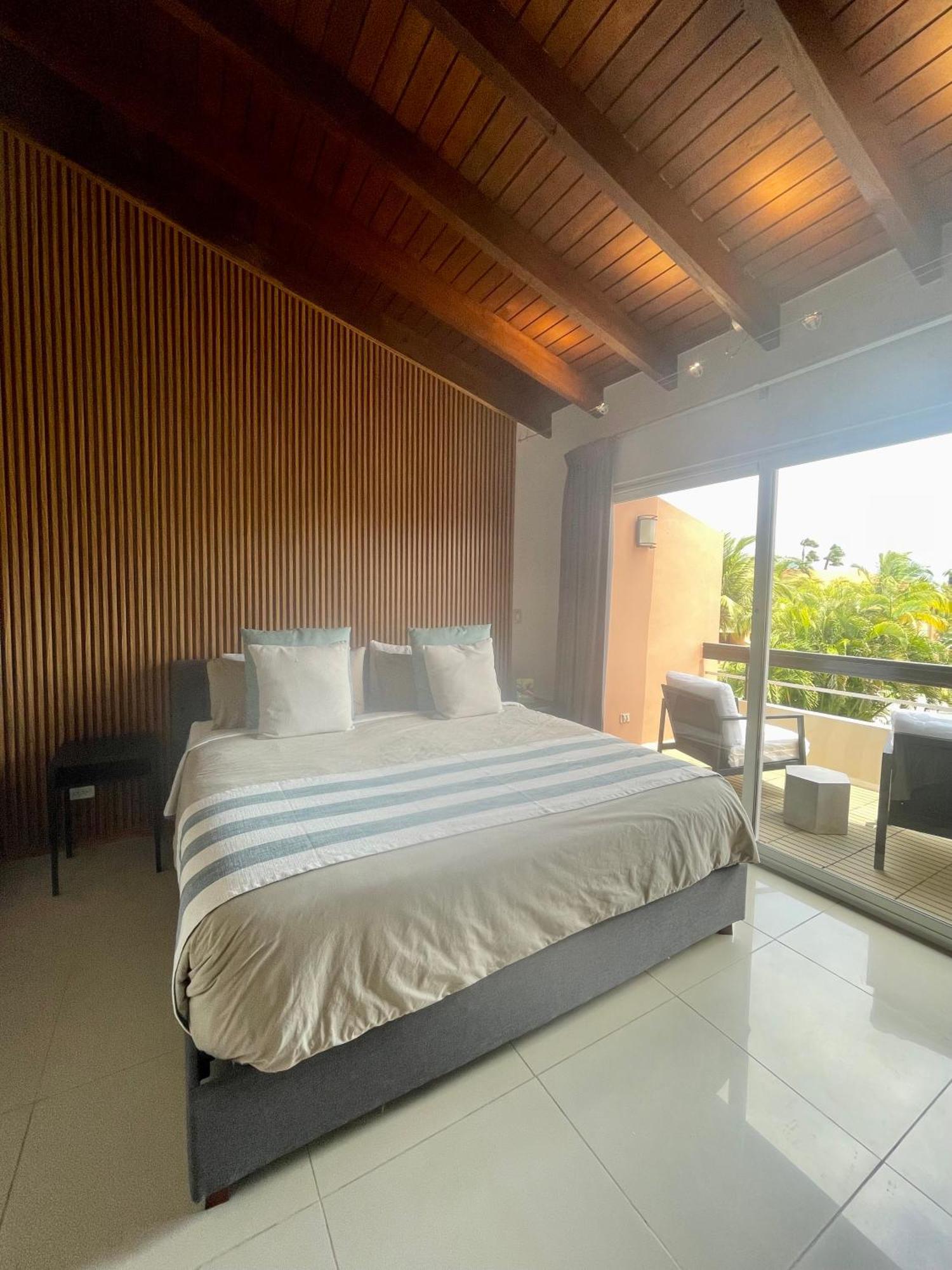 Eagle Beach Luxury House, Walking Distance To The Beach Palm Beach Exteriér fotografie